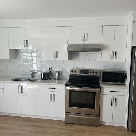 Wecare Guest Suite 本那比 外观 照片